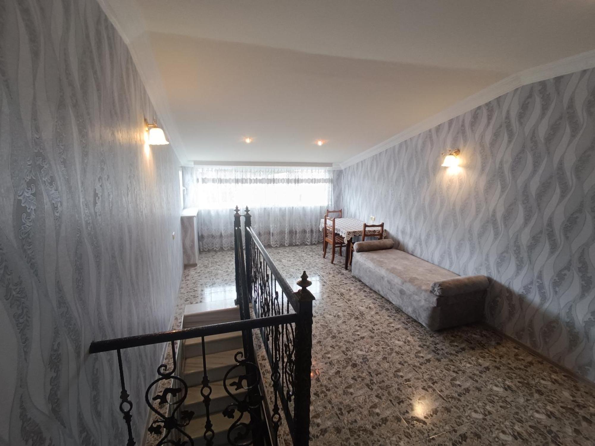 Light House Hotel Kutaisi Luaran gambar