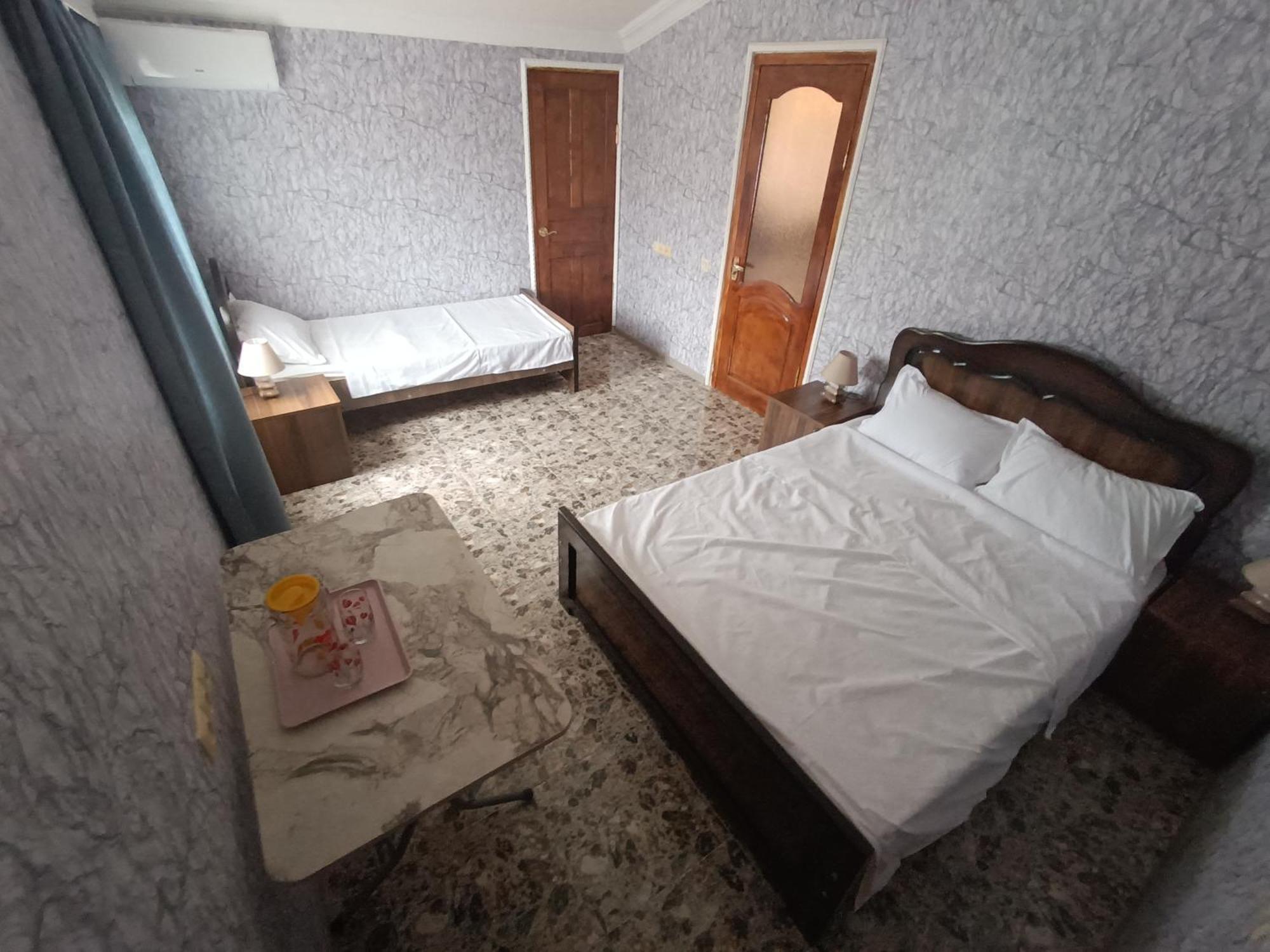 Light House Hotel Kutaisi Luaran gambar